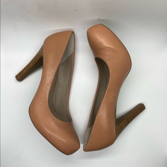 Franco Sarto Pump - Picture 1 of 8